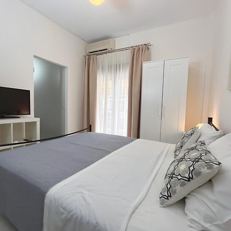 סארטי Almira Studios מראה חיצוני תמונה