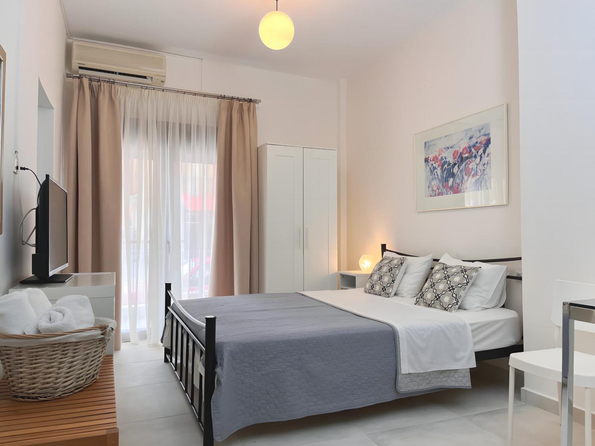 סארטי Almira Studios מראה חיצוני תמונה
